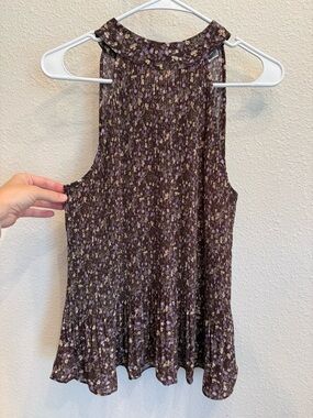 Pleione Pleated Floral Sleeveless Blouse – Size Small
